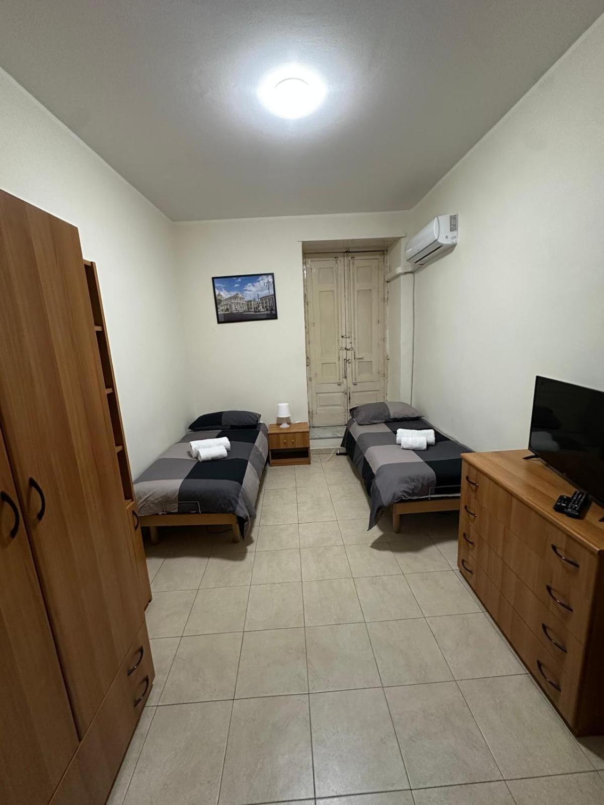 Agata House Hotel Catania Exterior photo