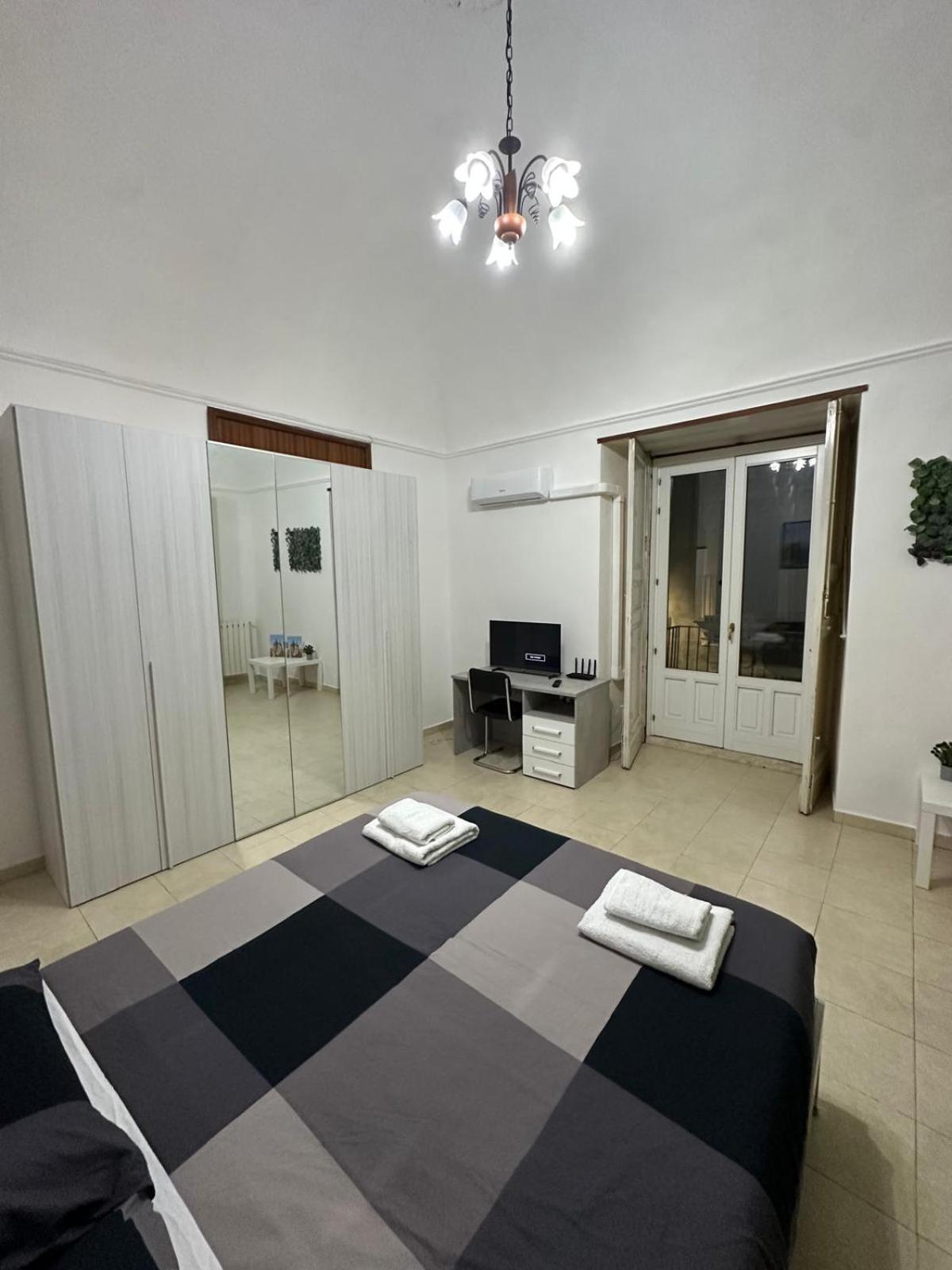 Agata House Hotel Catania Exterior photo